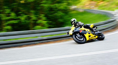 Motorradfahrer | Bildquelle: pixelio.de - oliver meyer